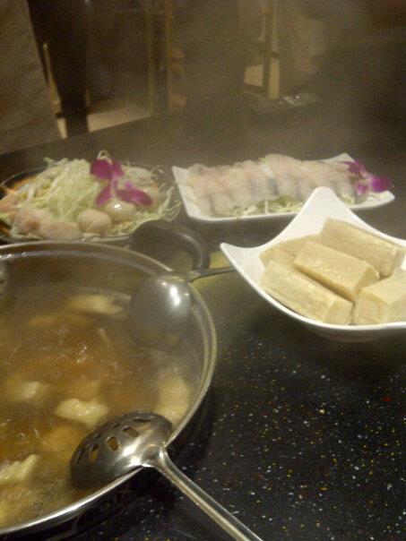 185274_1879170302918_1422876_n